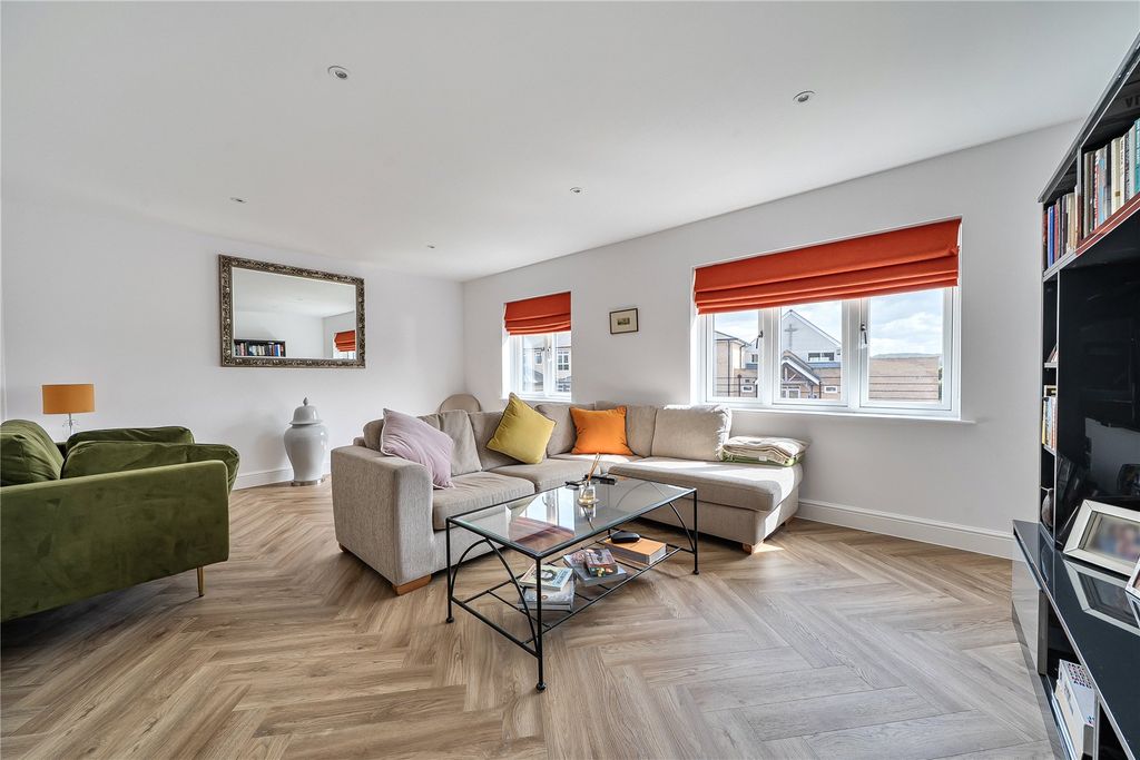 Property photo 2 of 21 Picture No. 79