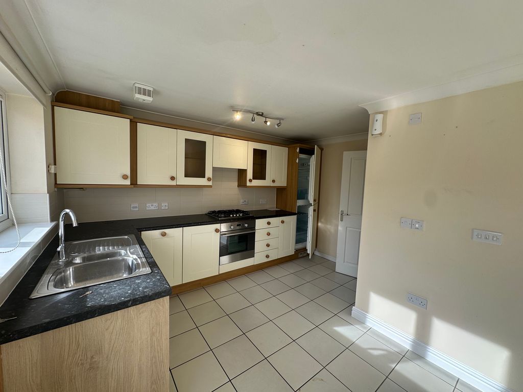 Property photo 2 of 9 View