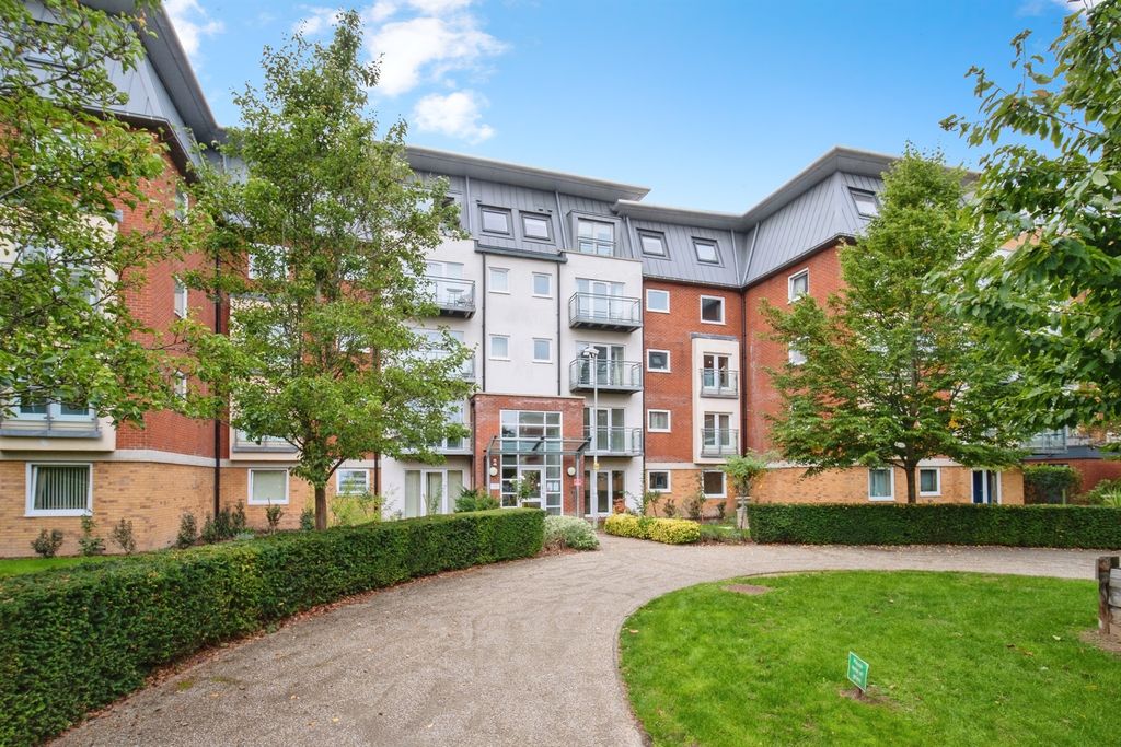 Property photo 1 of 14