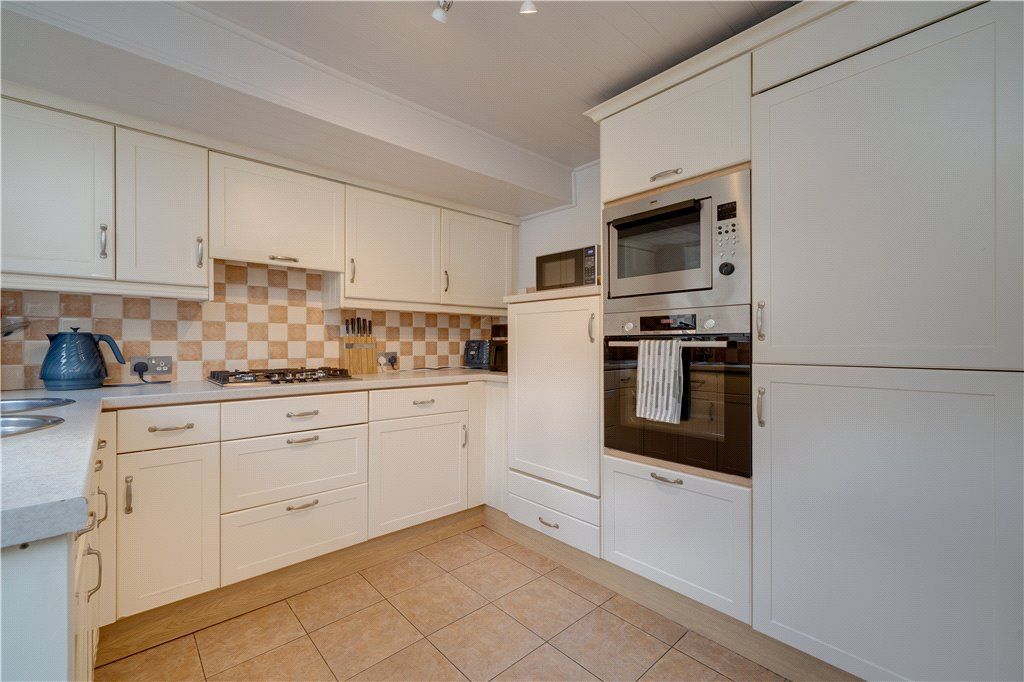 Property photo 2 of 16 Kitchen