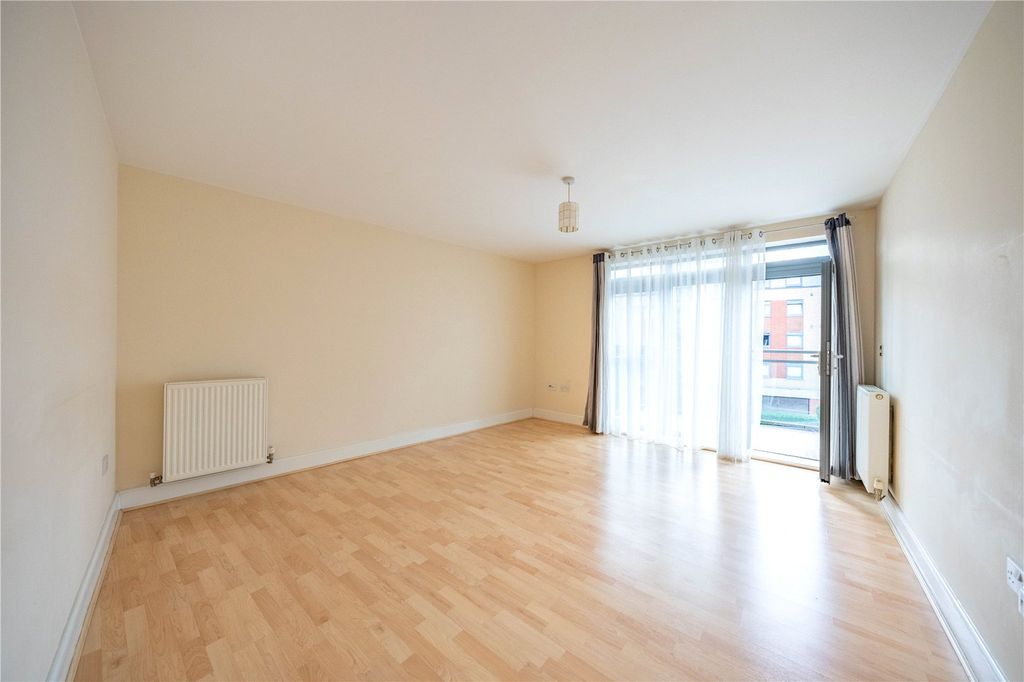 Property photo 2 of 10 Picture No. 01