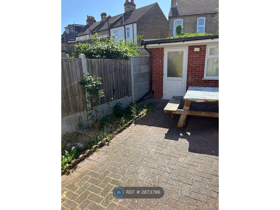 Property photo 3 of 14