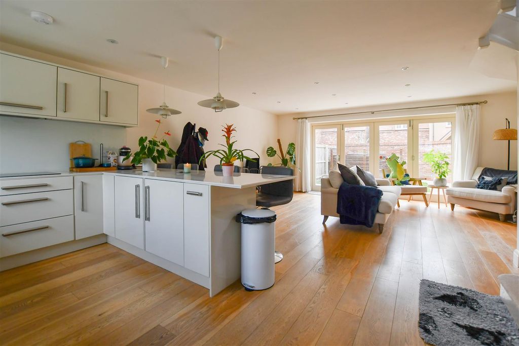 Property photo 3 of 13 Dsc_2237-1.Jpg