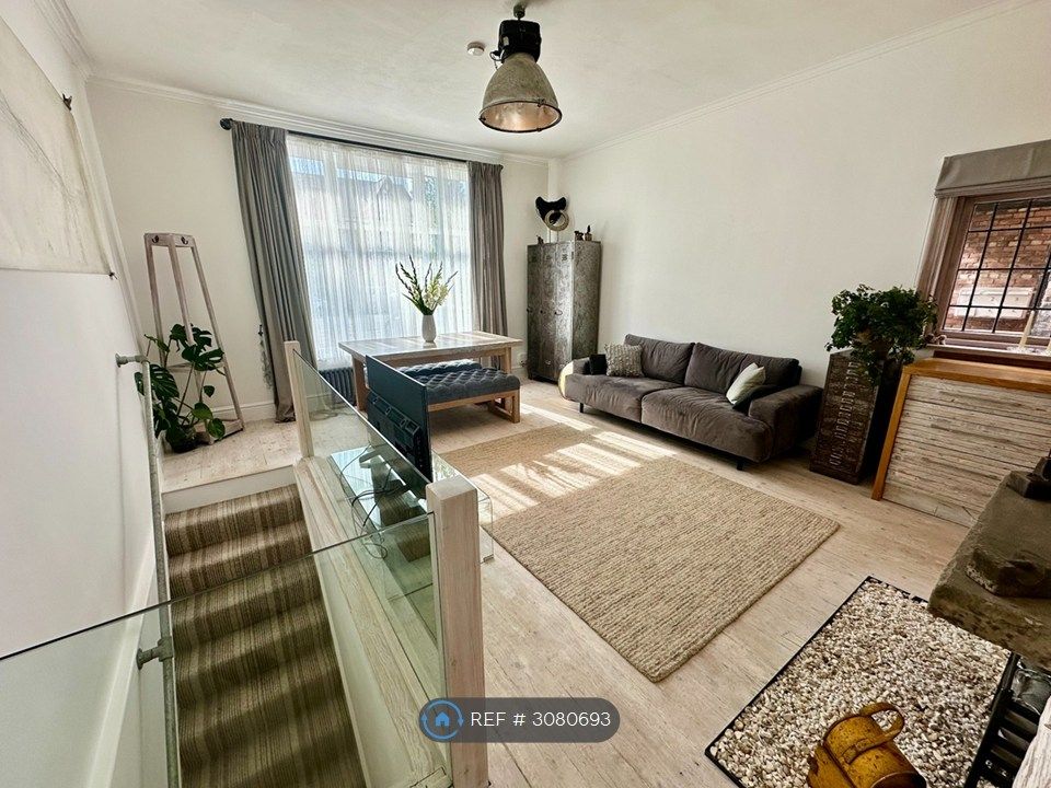 Property photo 1 of 35