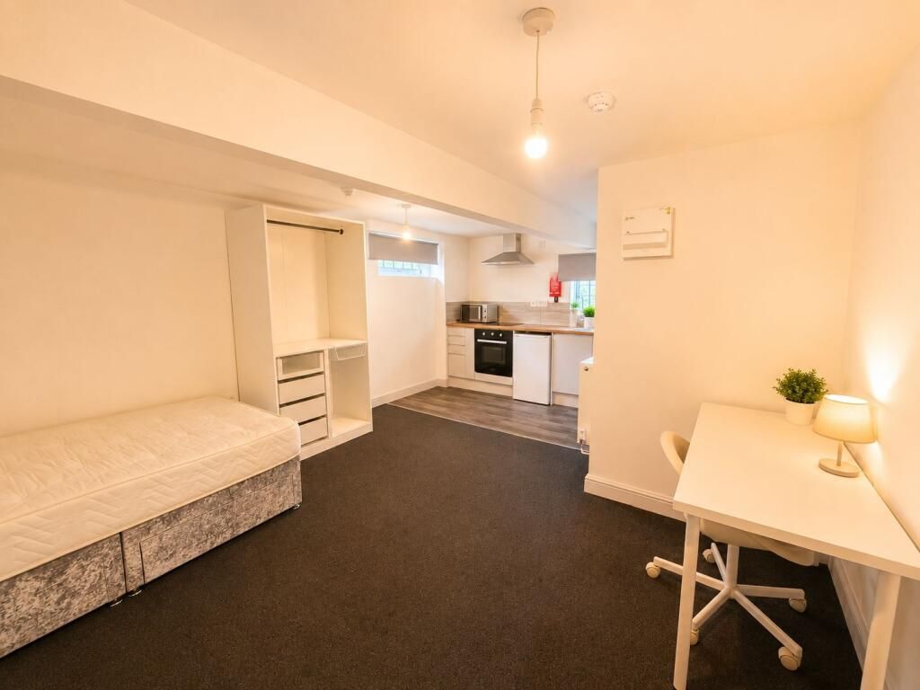 Property photo 3 of 5