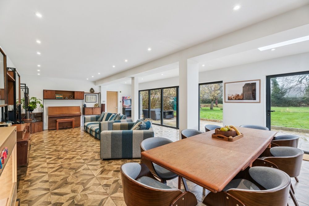 Property photo 3 of 32