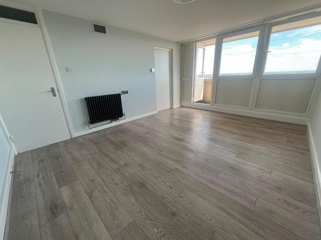 Property photo 2 of 13 2B50Fd2c-A577-4B83-92E9-d9139E83c456.Jpg
