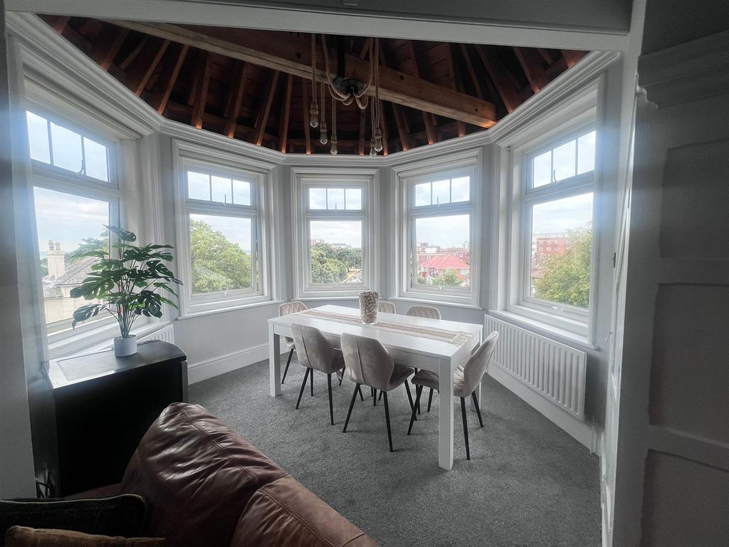 Property photo 1 of 15 Dining Area.Jpg