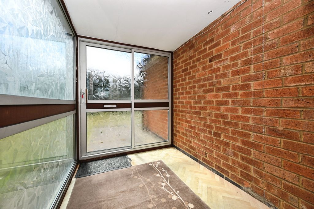 Property photo 2 of 22
