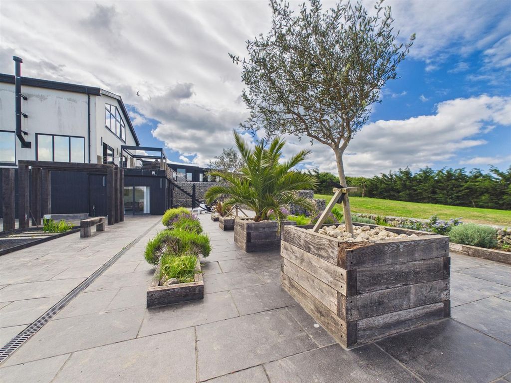 Additional image 50 of 5 bed property for saleChene Road, Peacehaven BN10