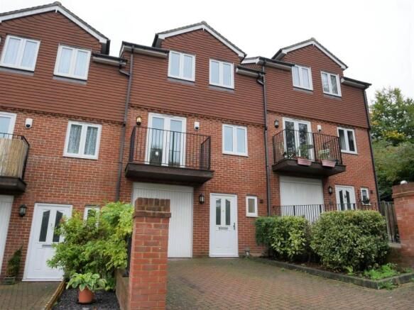 Property photo 1 of 10