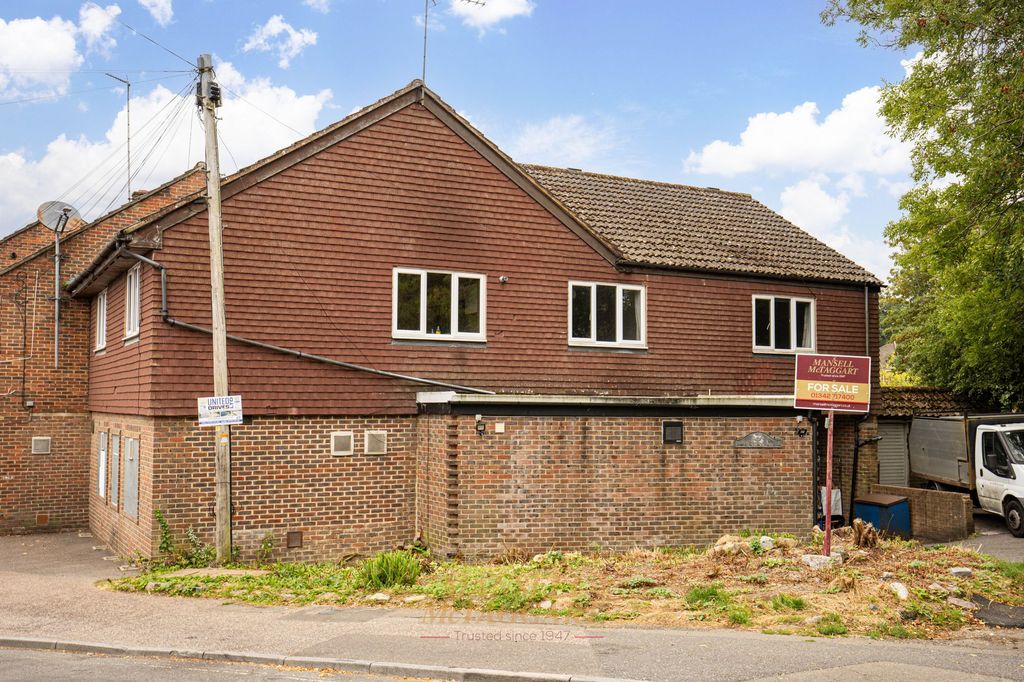 Property photo 1 of 13