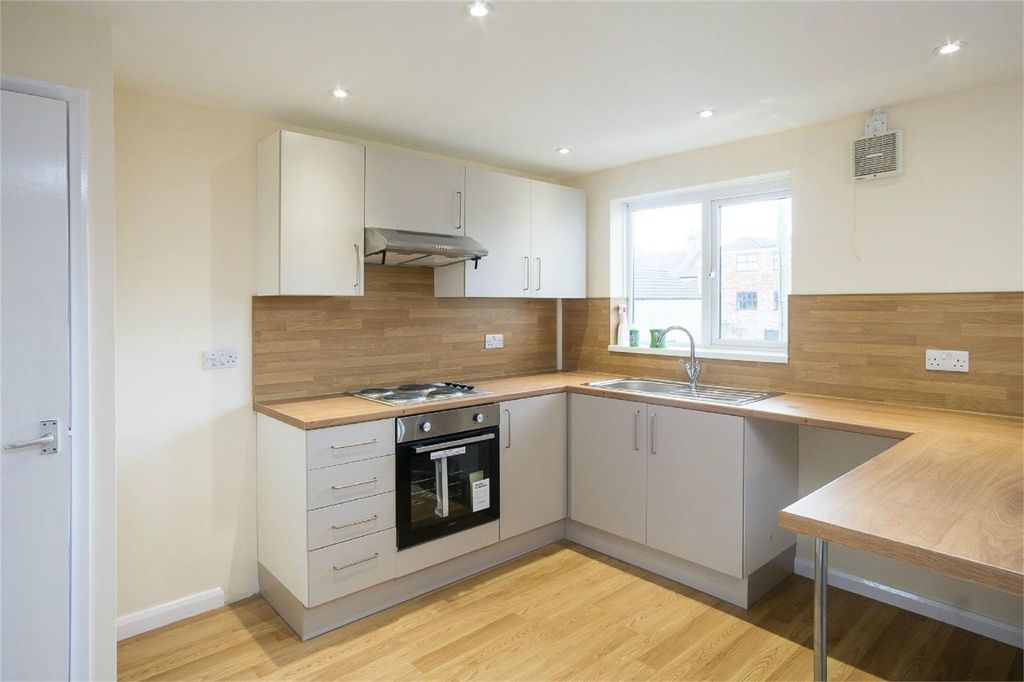 Property photo 1 of 10 1