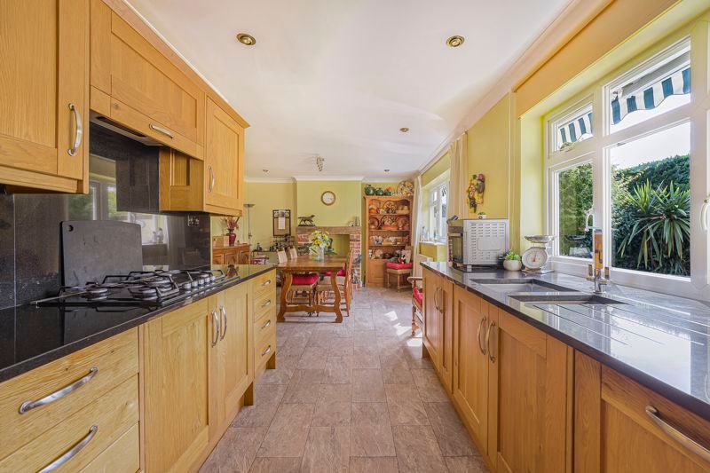Property photo 3 of 25 Photo 20