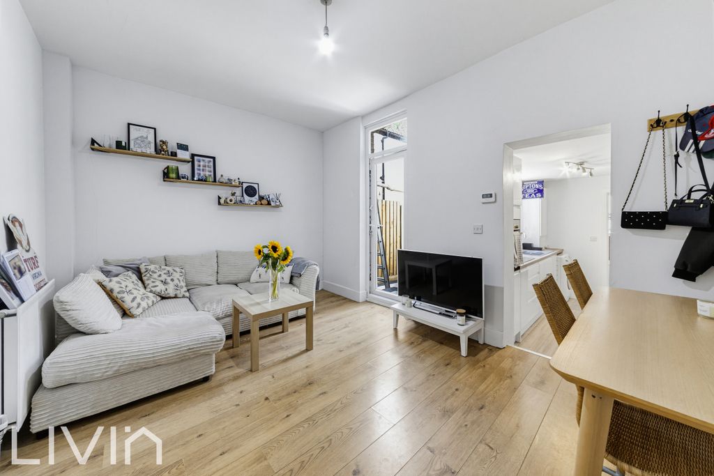 Property photo 1 of 10 2