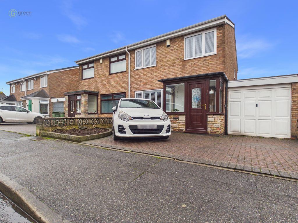 Property photo 1 of 37 Cam01332G0Pr0651Still037