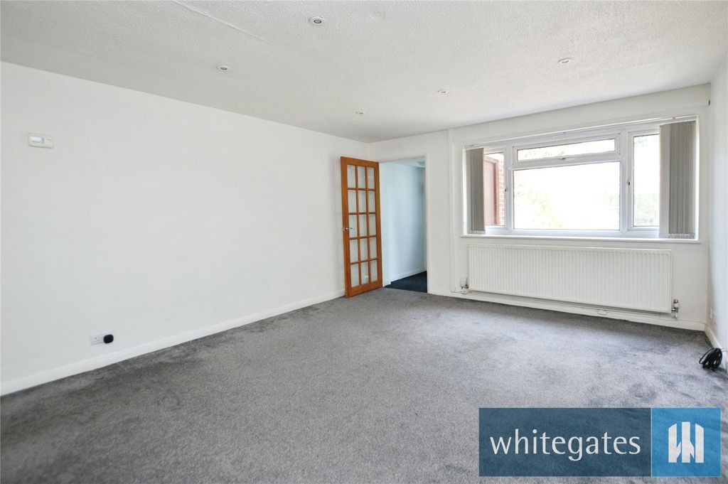 Property photo 3 of 15 Picture No. 05