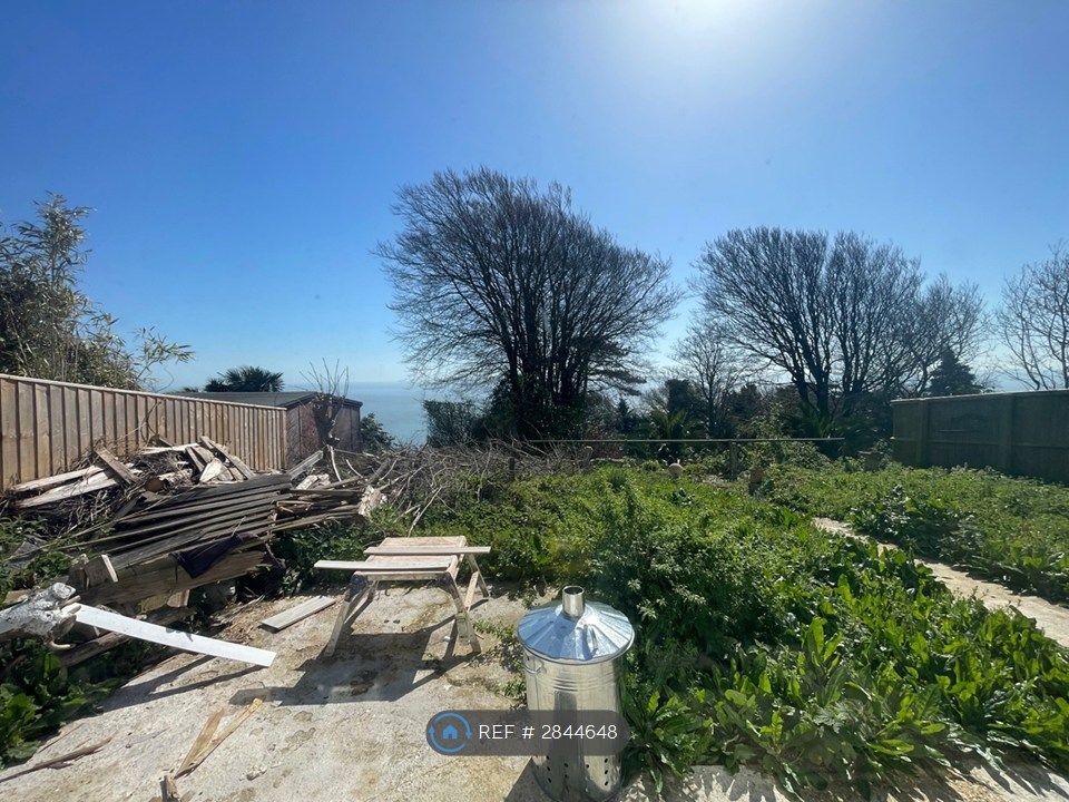 Additional image 12 of 3 bed semi-detached house to rentLeeson Road, Ventnor PO38