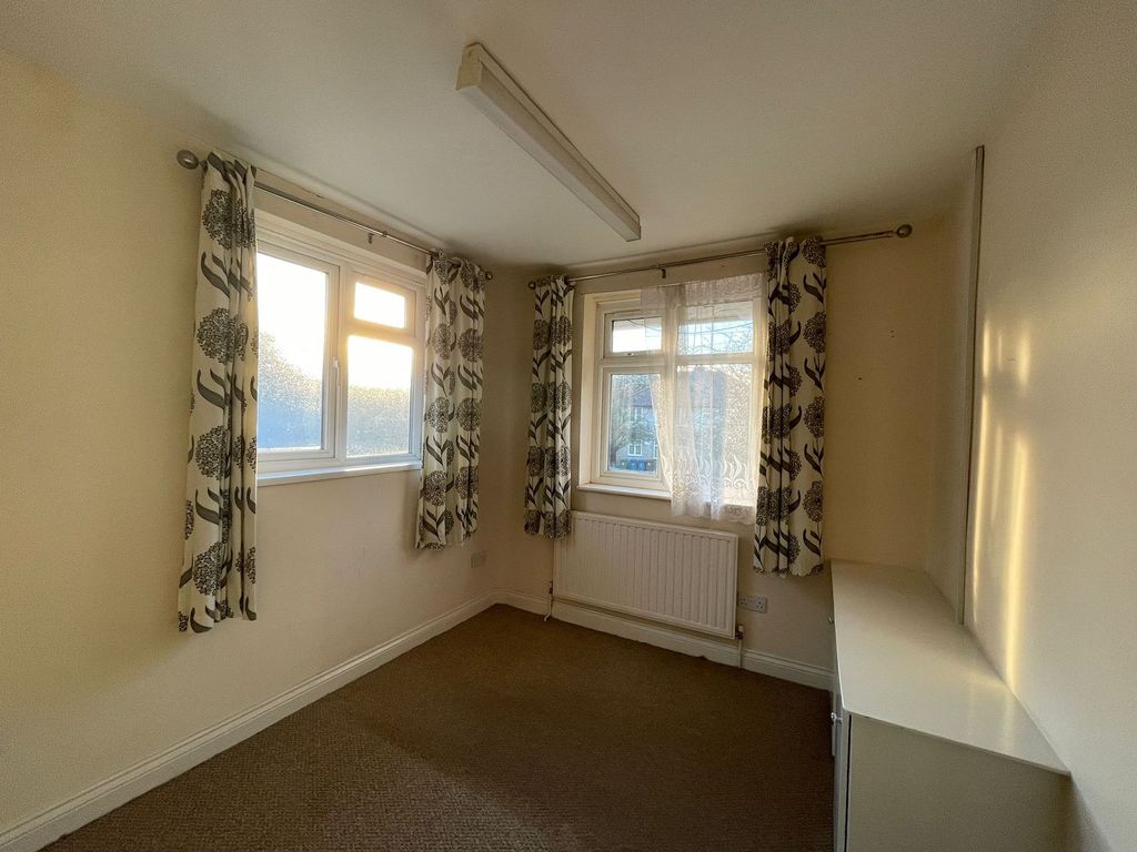 Property photo 3 of 7 Guest Bedroom