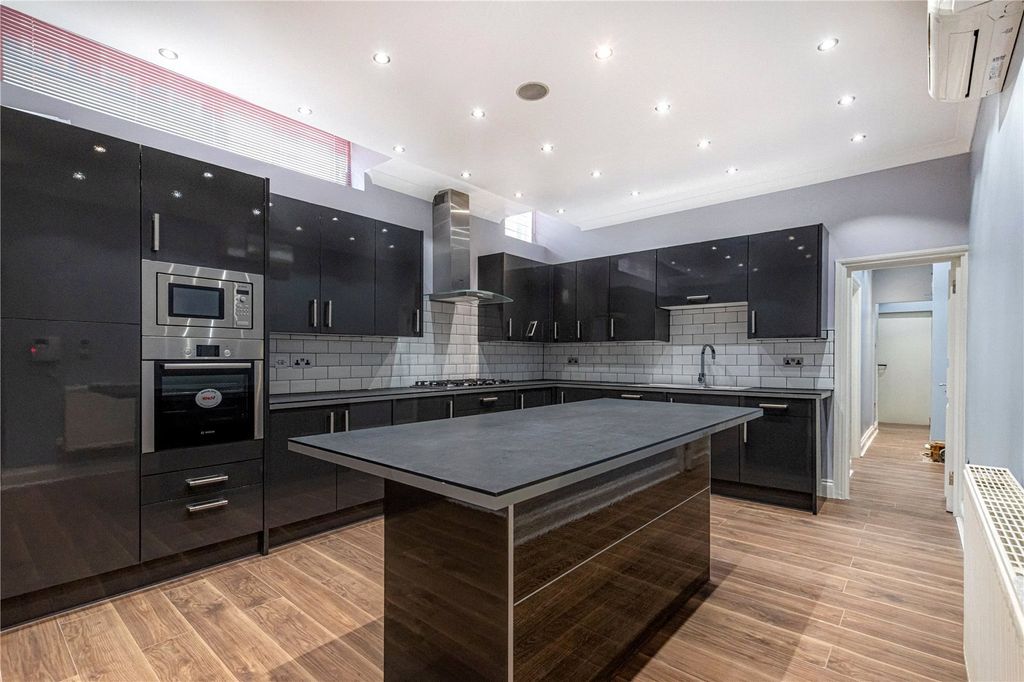 Property photo 2 of 13 Kitchen