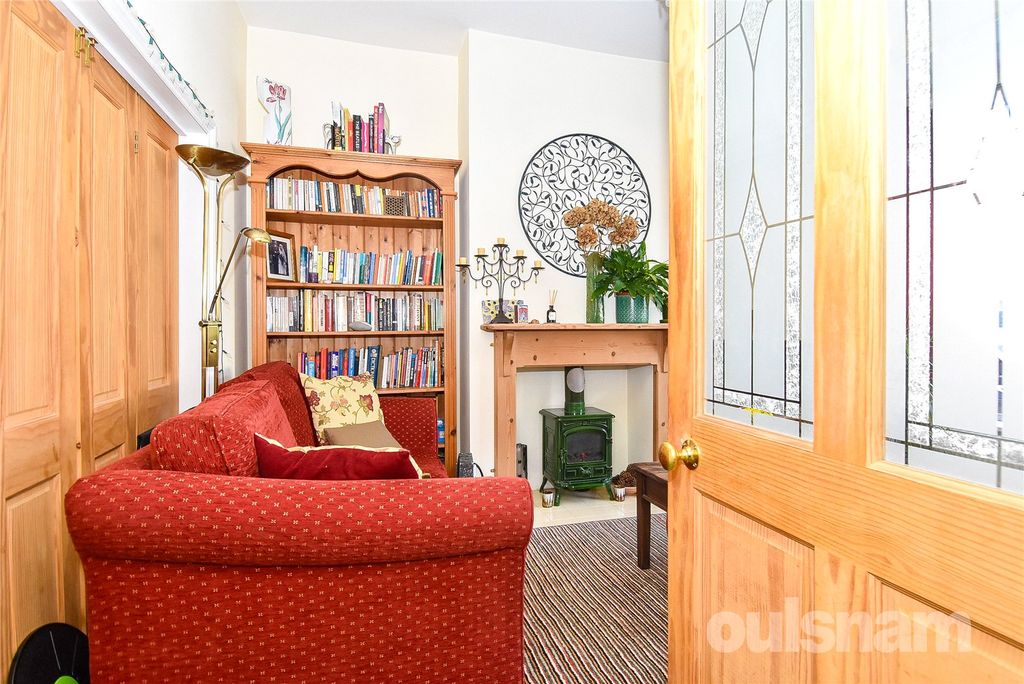 Property photo 3 of 27 Picture No. 04