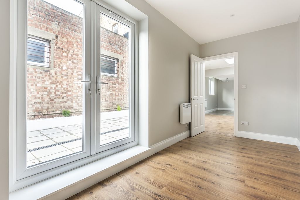 Property photo 3 of 5 536350 (4)