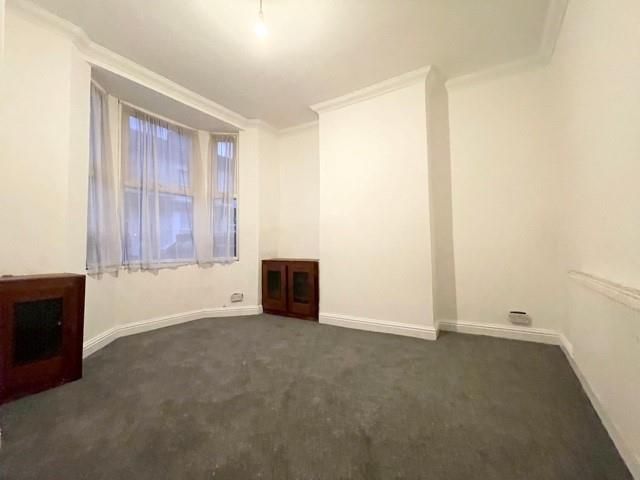 Property photo 2 of 7 Image