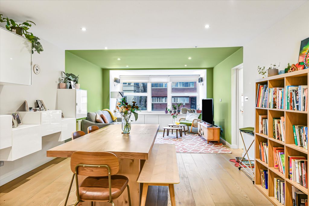 Property photo 1 of 13 Image