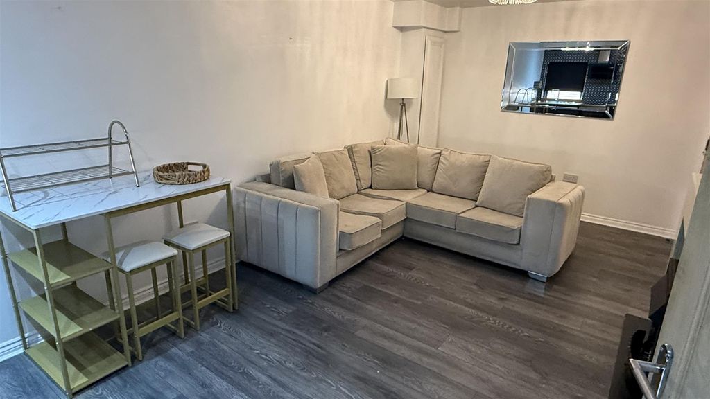 Property photo 2 of 17 Img_5618.Jpeg