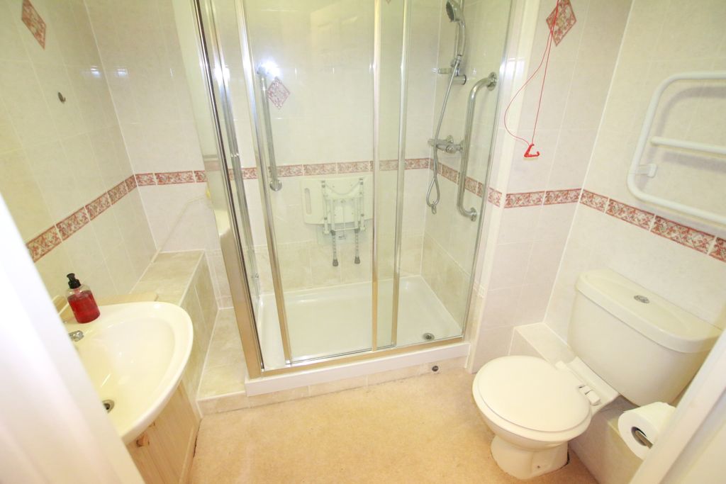 Property photo 3 of 14
