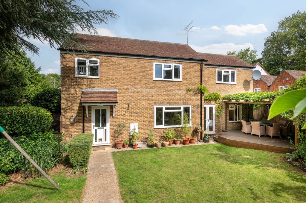 Property photo 1 of 40