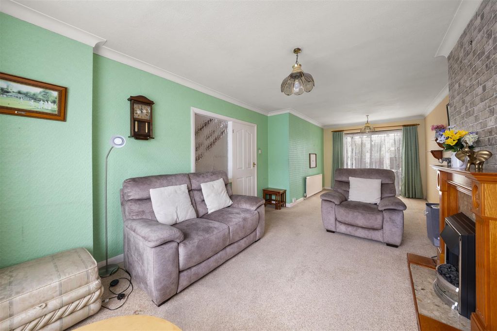 Property photo 2 of 21 2