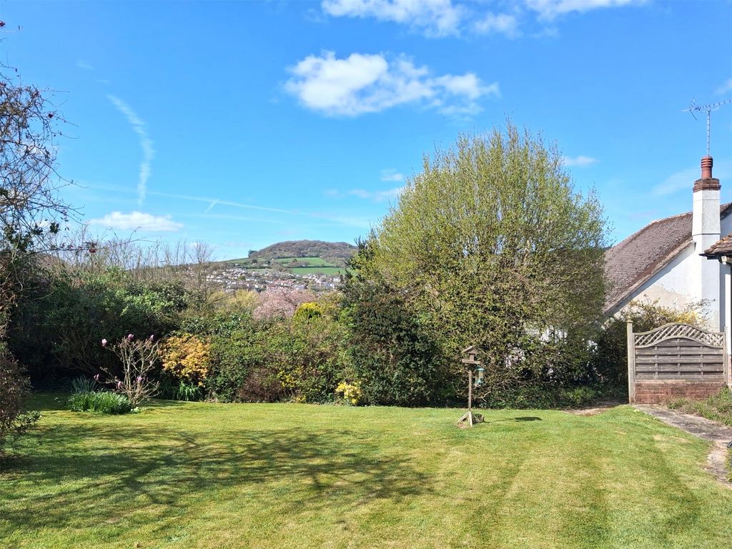 Property photo 2 of 24 Picture No. 29