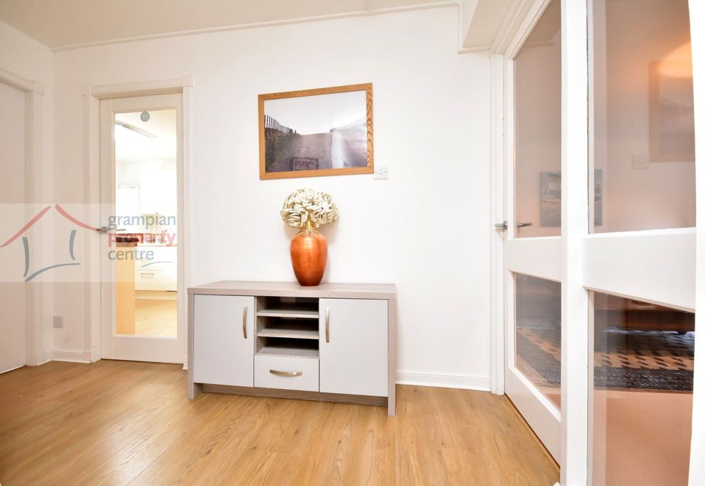 Property photo 2 of 19 H2.Jpg