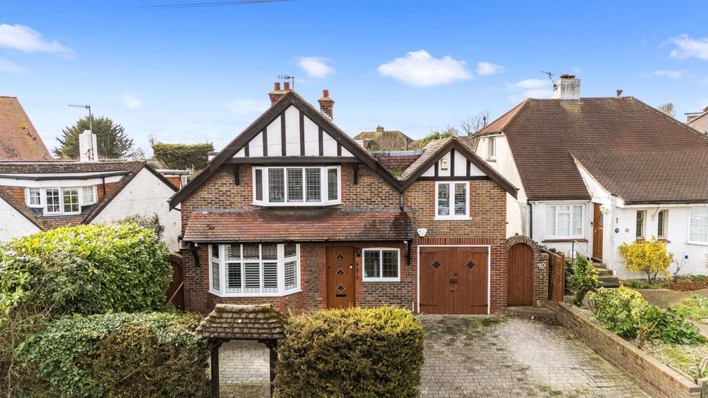 Property photo 1 of 35