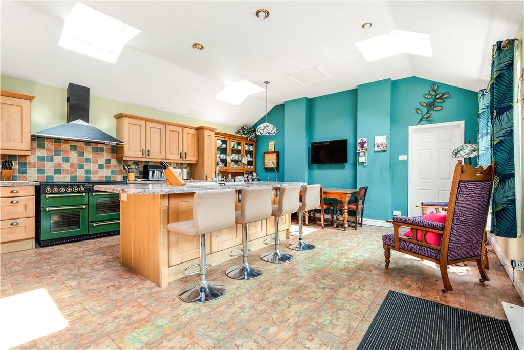 Property photo 2 of 26 Picture No. 65