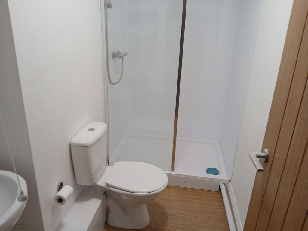 Property photo 3 of 4 Shower Room