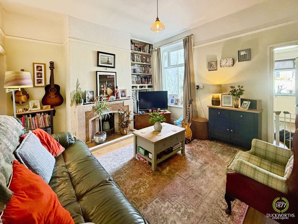 Property photo 3 of 12