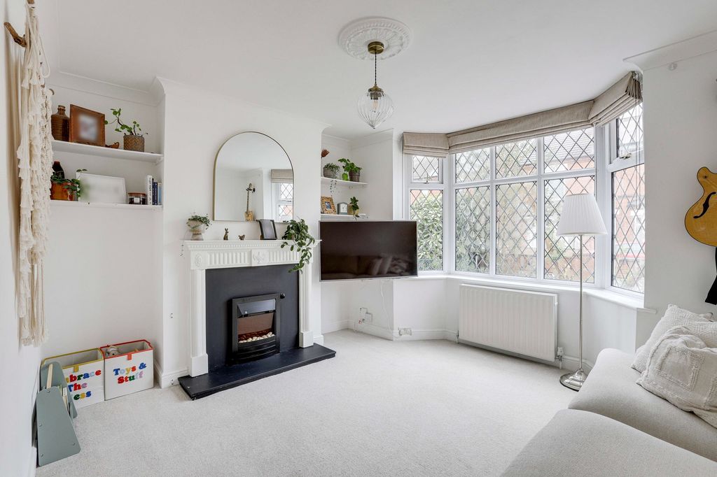 Property photo 2 of 21