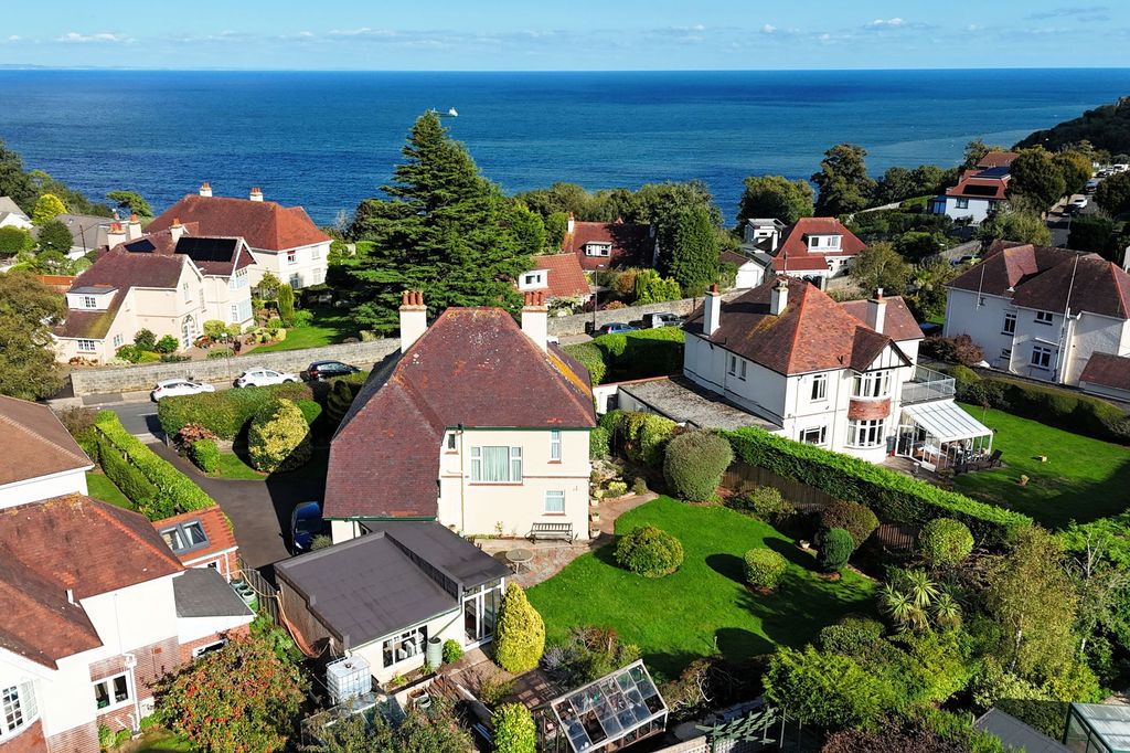 Property photo 1 of 40