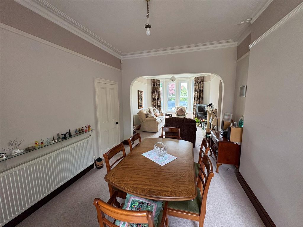 Property photo 2 of 31 Dining Room Through To Lounge.Jpg