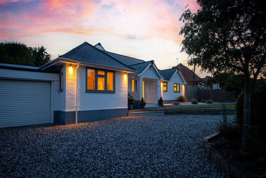 Property photo 1 of 33
