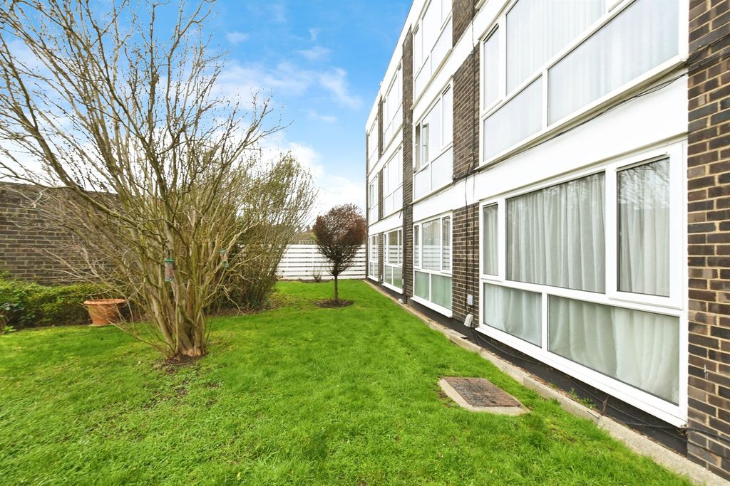 Property photo 1 of 15