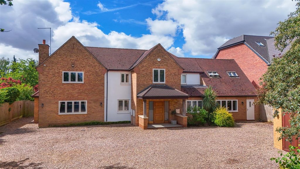 Property photo 1 of 36