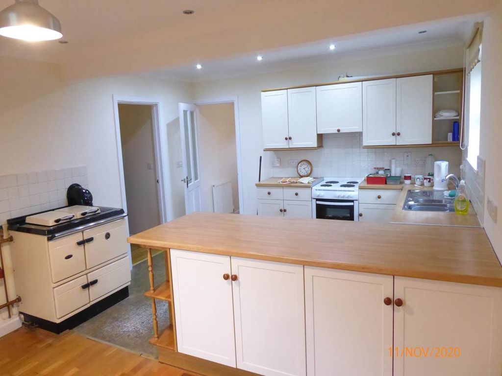 Property photo 3 of 14 099