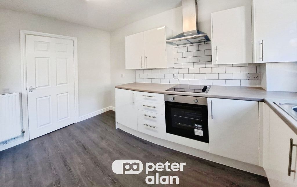 Property photo 3 of 16 Balcony