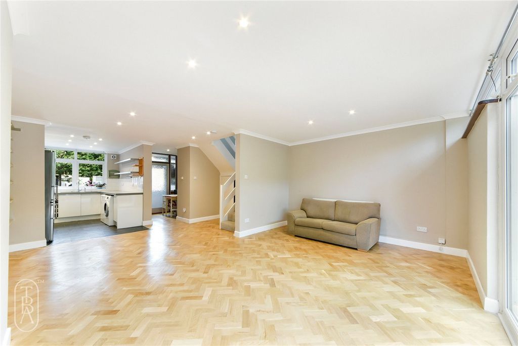 Property photo 2 of 13 Picture No. 20