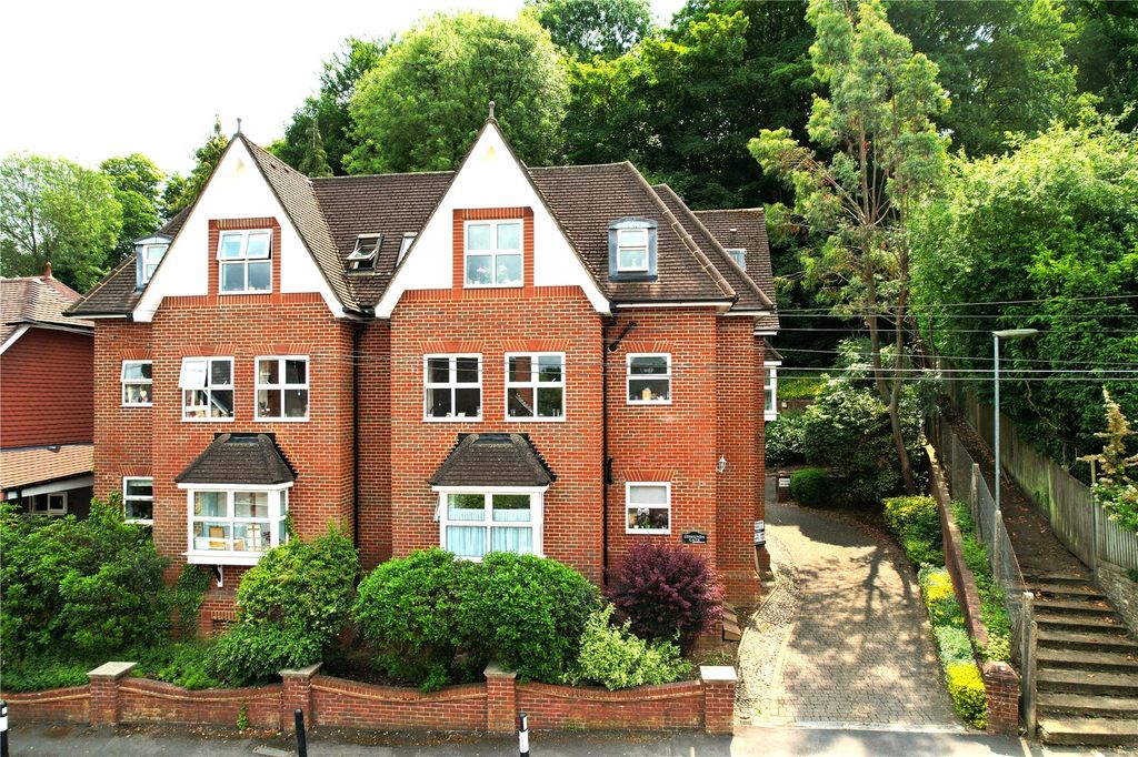 Property photo 1 of 12 Picture No. 24