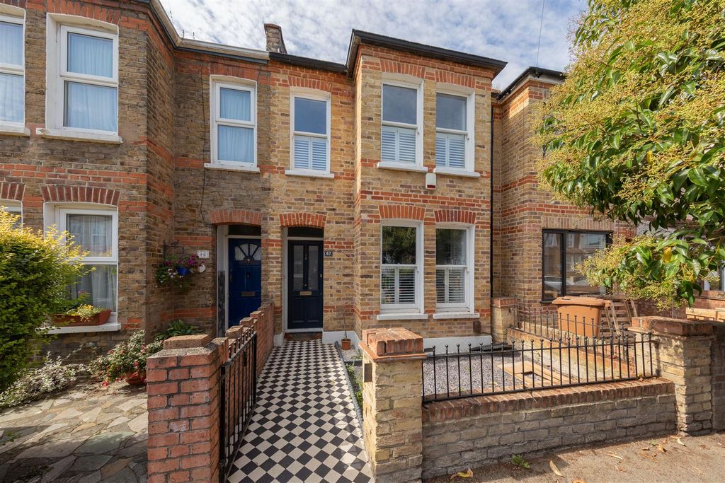 Property photo 1 of 35