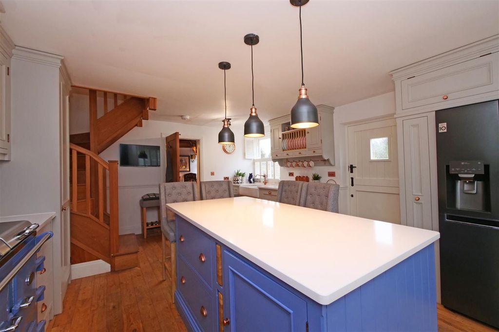 Property photo 3 of 34 Pnmb0430.Jpg